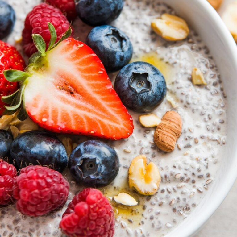 Porridge Vegano Sin Azúcar con Chía y Frutos Rojos