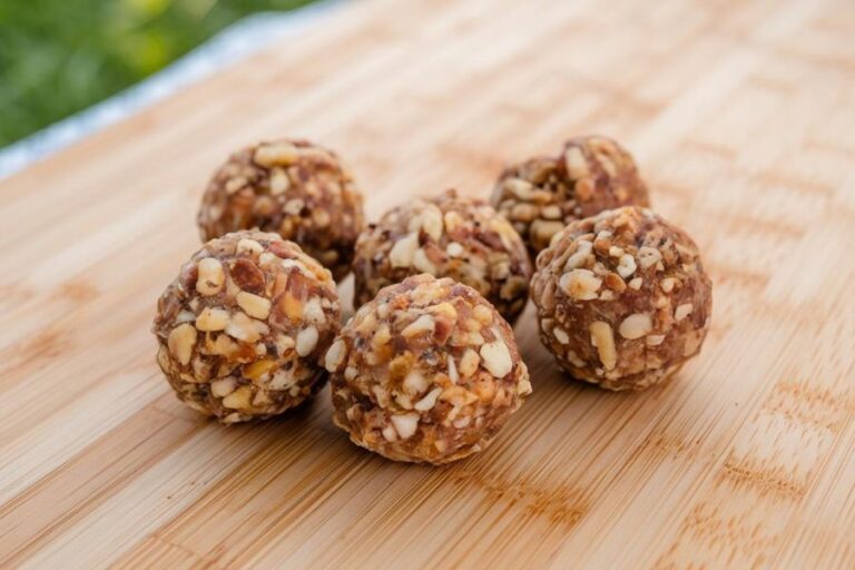 Trufas Veganas de Dátiles y Cacao Sin Gluten